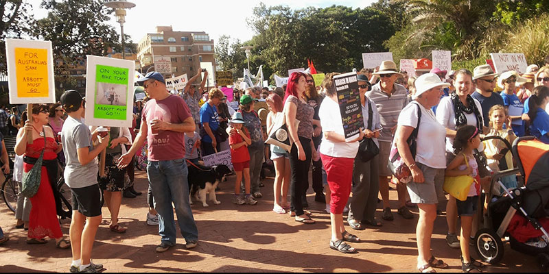 #MarchinMarch report from Newcastle by @Sikamikanico