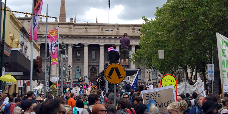 Training it to Melbourne’s #MarchinMarch, by @jenoutwest