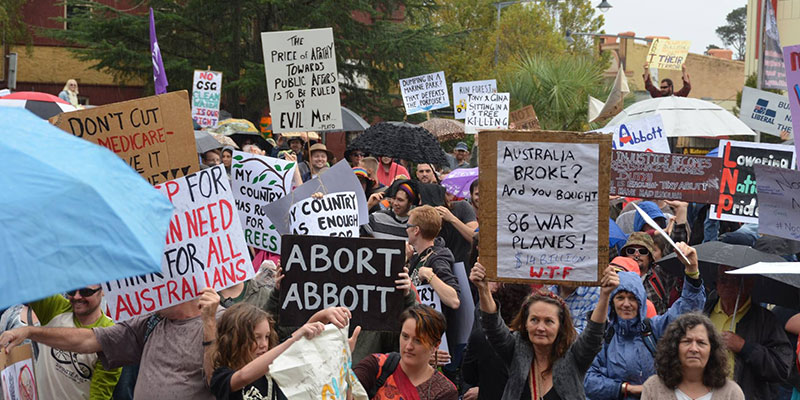 #MarchinMarch Katoomba report by @bluntshovels
