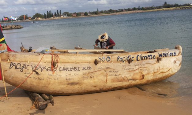 Living with coal, @Sikamikanico joins Pacific #ClimateWarriors to blockade Newcastle Port. #leardblockade