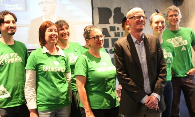 Greens elated with Melbourne win: Labor wins Government. @Takvera on #vicvotes from #GreeningBrunswick