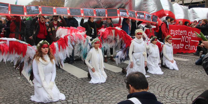 Australian Climate Angels  at the redline for climate justice in Paris