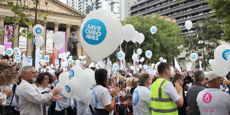 Photo Gallery: #CSIROcuts #SupportCSIRO rally in Melbourne photos by @takvera
